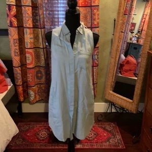 A sleeveless Denim Dress Button Down